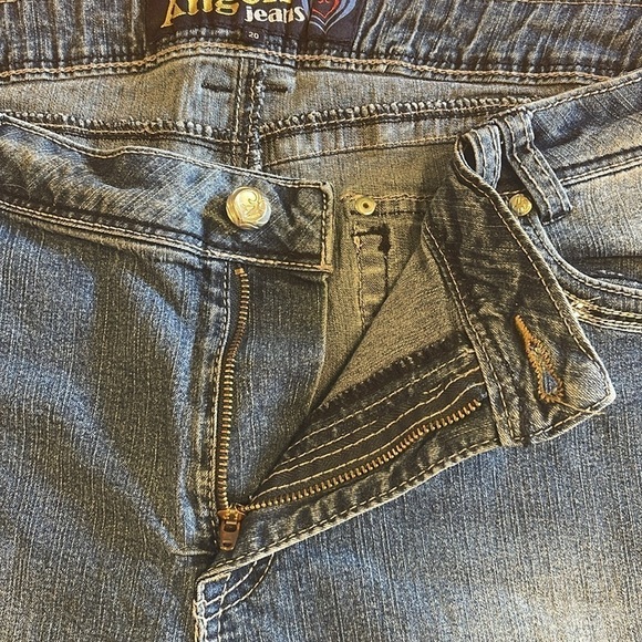 Angels jeans sz 20 faded zip/button with silver hardware and embellishments - Picture 5 of 11
